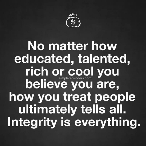 SELLER AND BUYERS BEWARE (user: refinedgal) - Picture 1 of 6